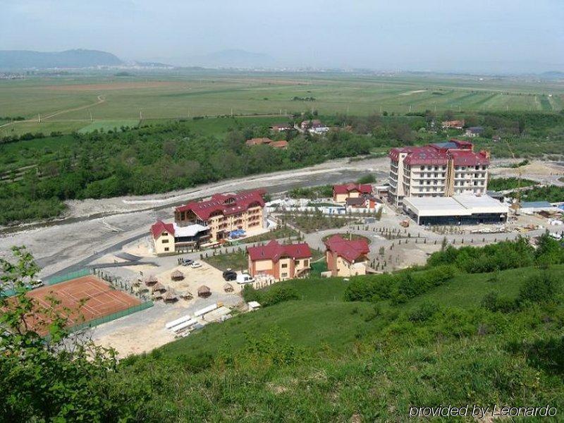 Grand Hotel Perla Ciucasului Tărlungeni 外观 照片